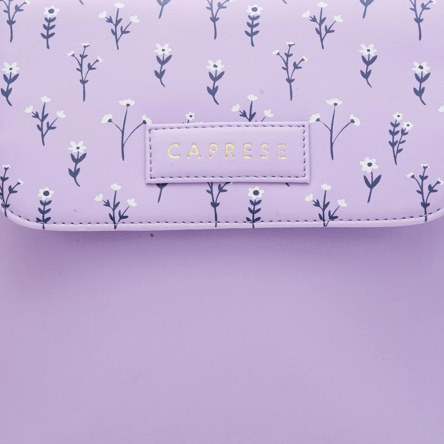 Caprese PENSA FLAP SLING SMALL LILAC