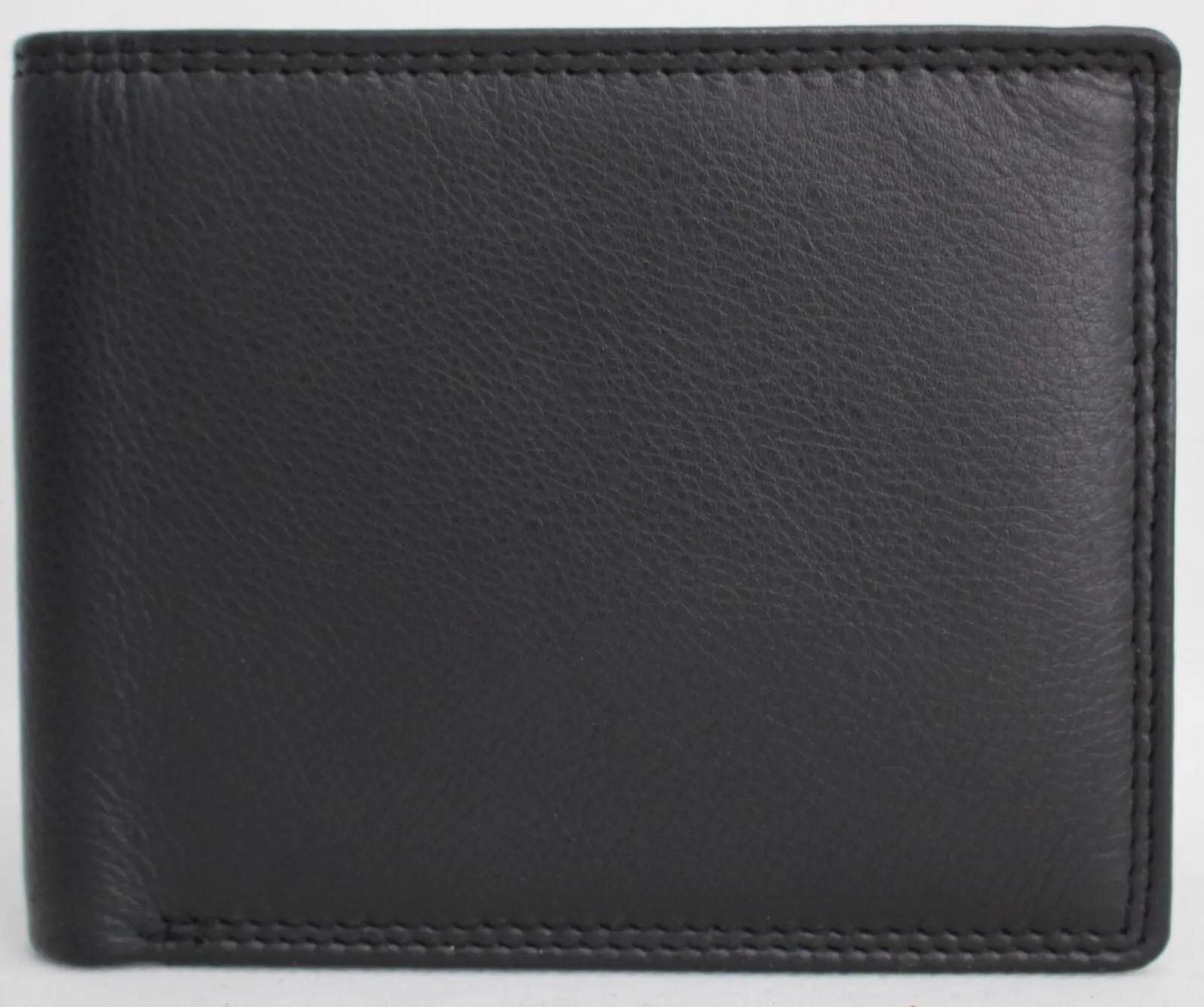 Quality Leather Wallet. Colour: Black. FREE KEY CHAIN. Style No: 11022. Hide & Chic